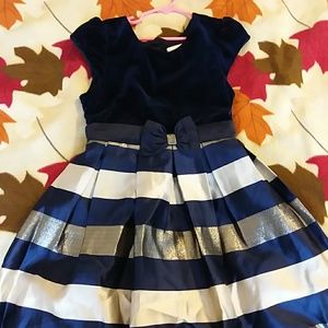 Girl's Holiday dress